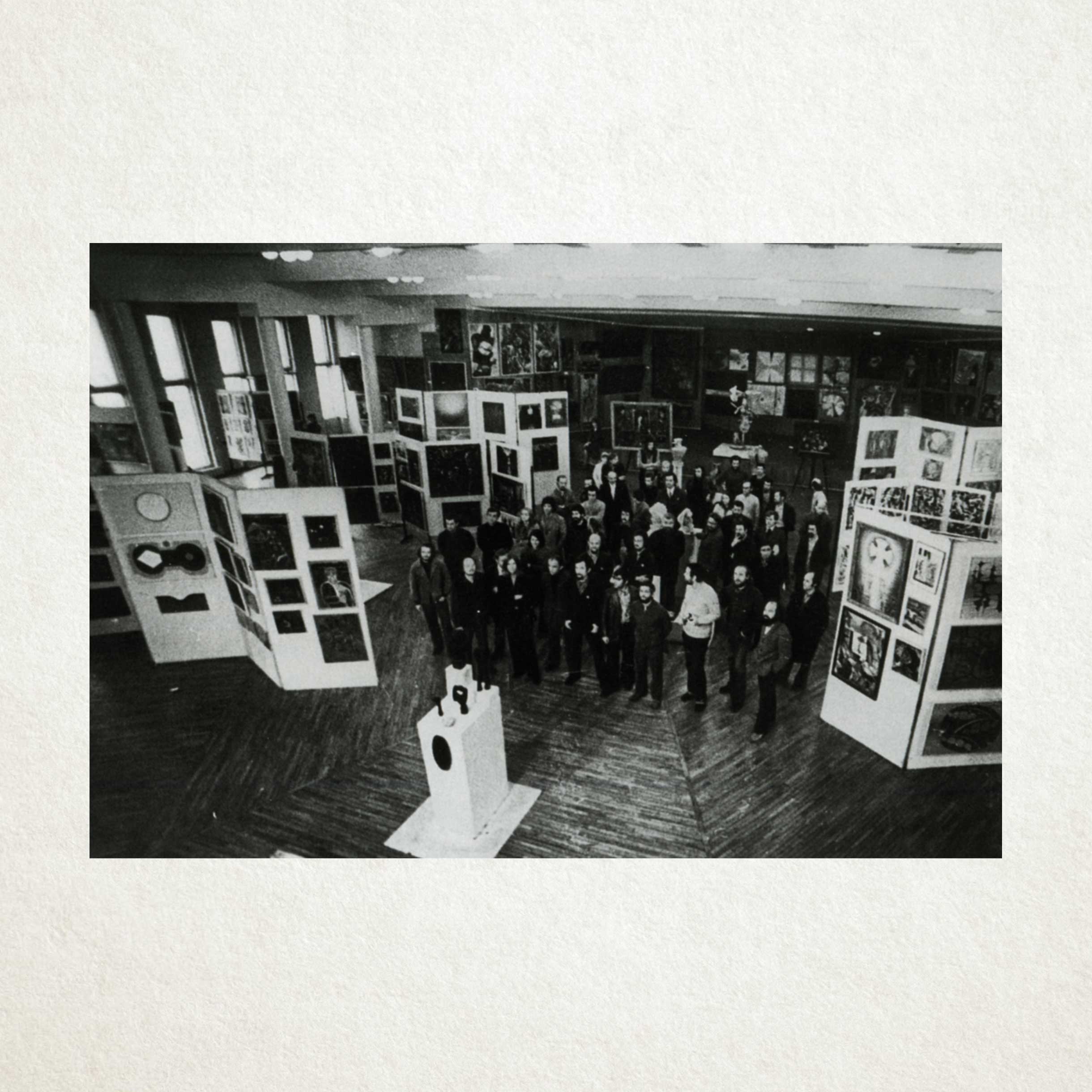 Групповое фото участников выставки.
